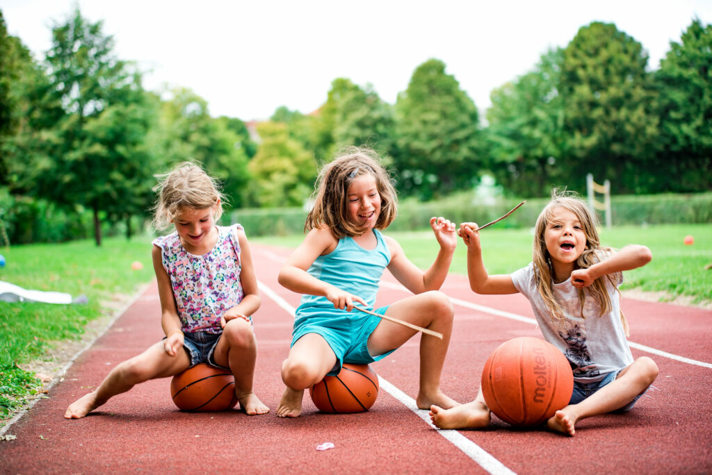 kreativ werden in den Feriencamps der Ballschule
