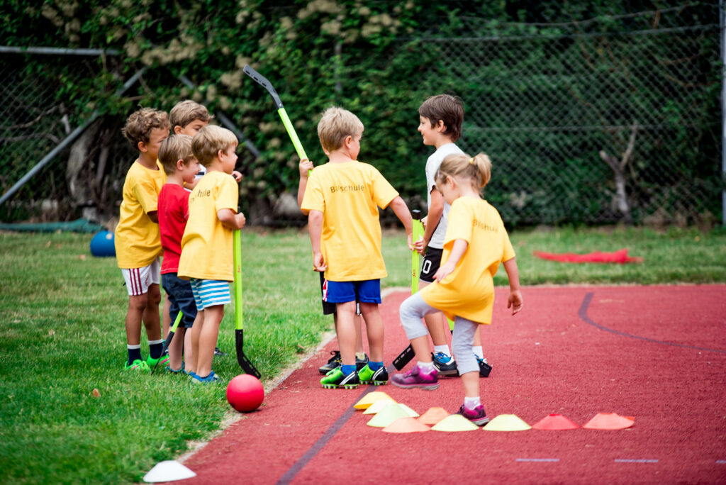 Gemeinsam richtig austoben in den Feriencamps der Ballschule